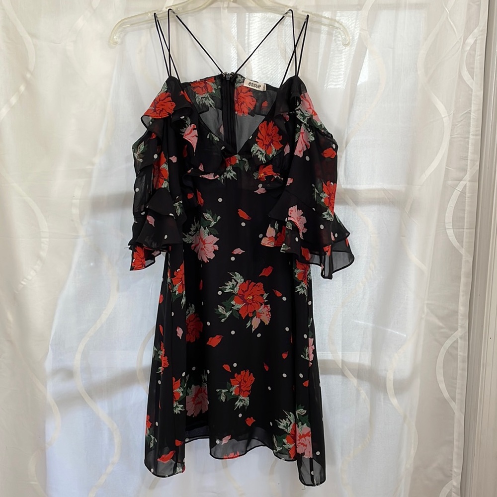 Essue Brand Jr’s Black floral Dress, Large
